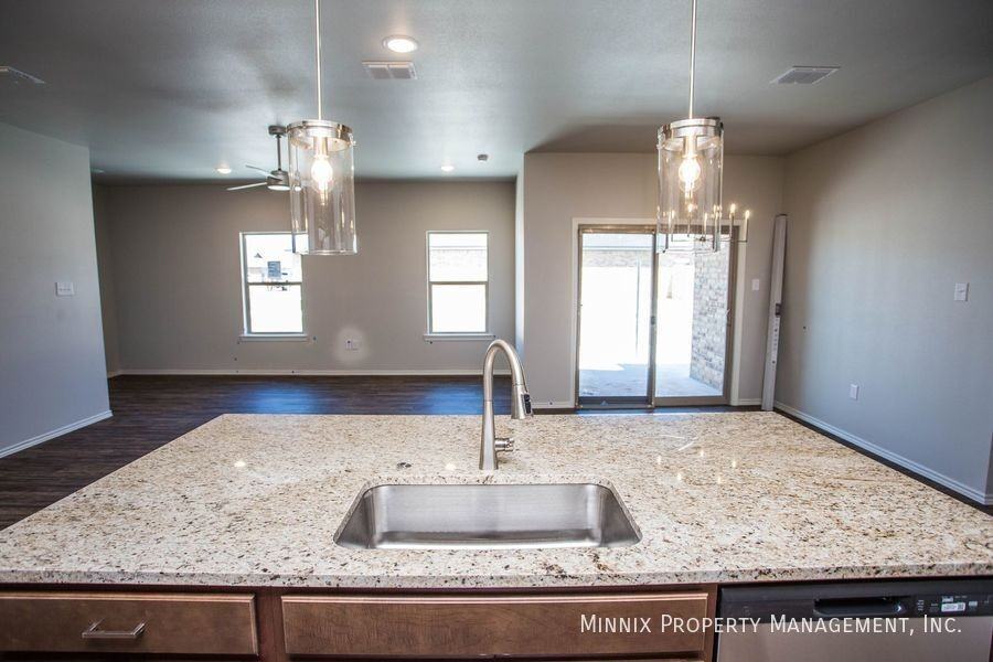 5865 Virginia Ave #1 - Photo 5 of 50