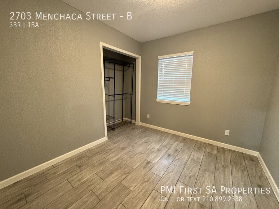 2703 Menchaca St #B - Photo 4 of 14