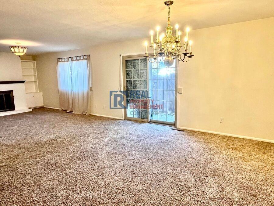 2037 N Academy Blvd - Photo 4 of 26