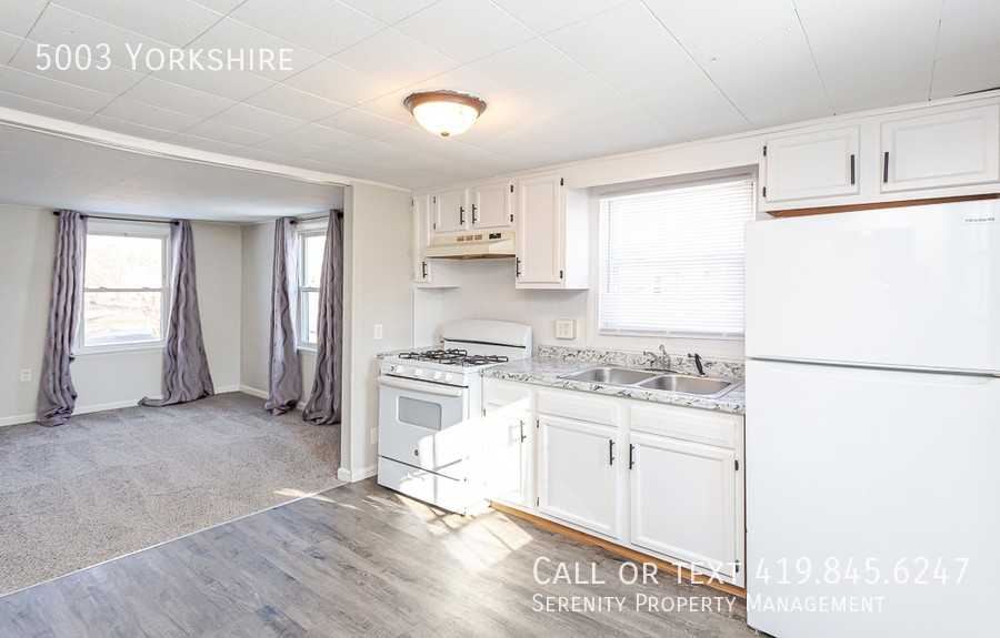 5003 Yorkshire Dr - Photo 4 of 13