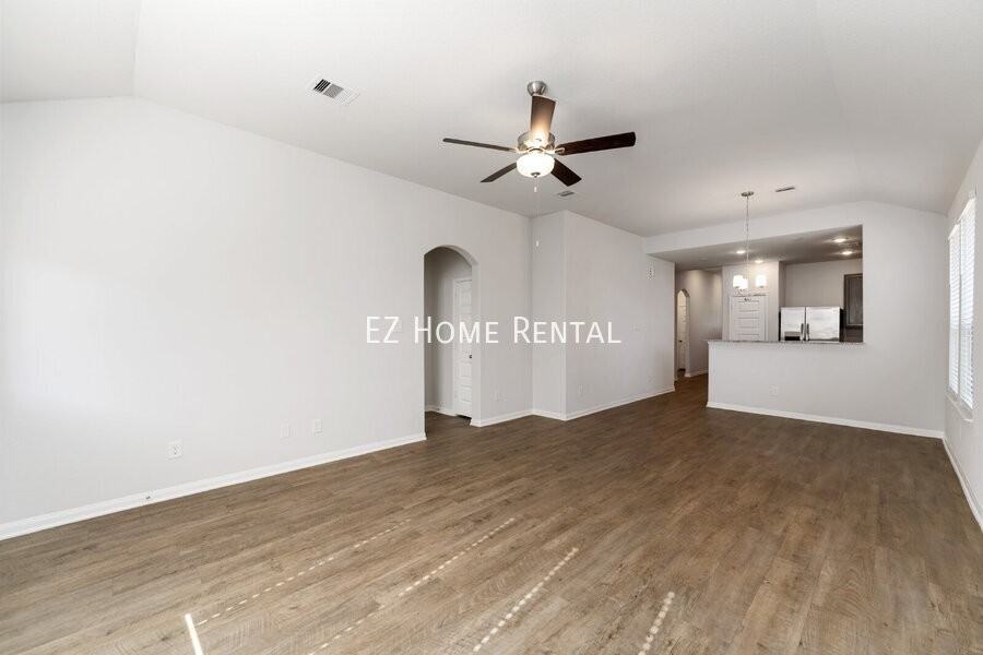 25587 Blossom Ct - Photo 6 of 28