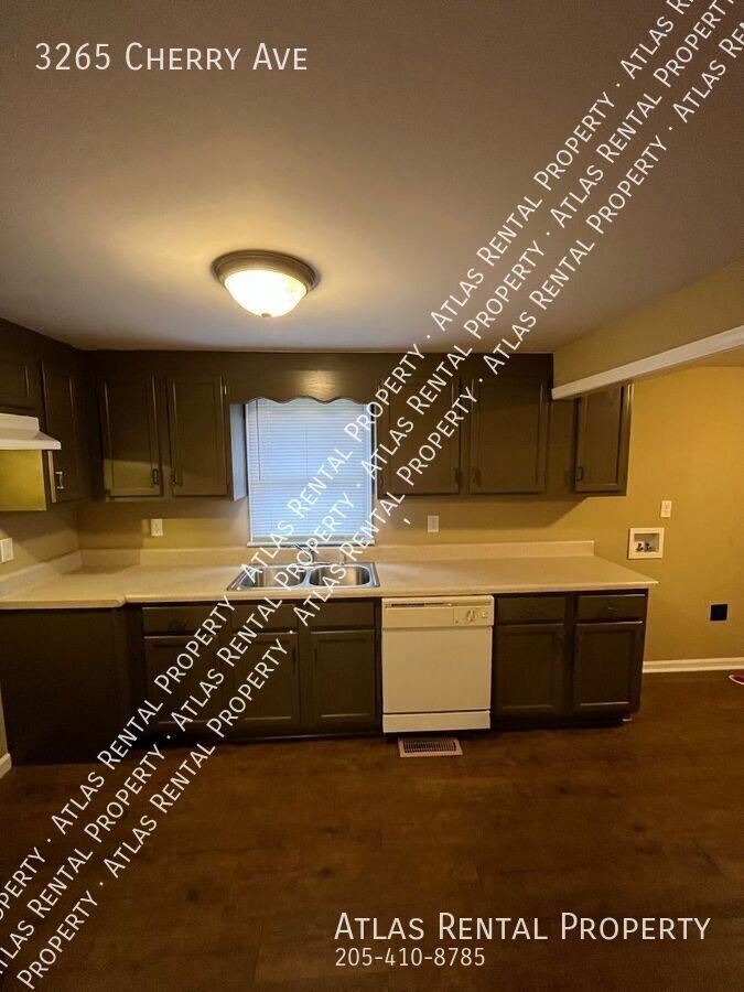 3265 Cherry Ave - Photo 3 of 15