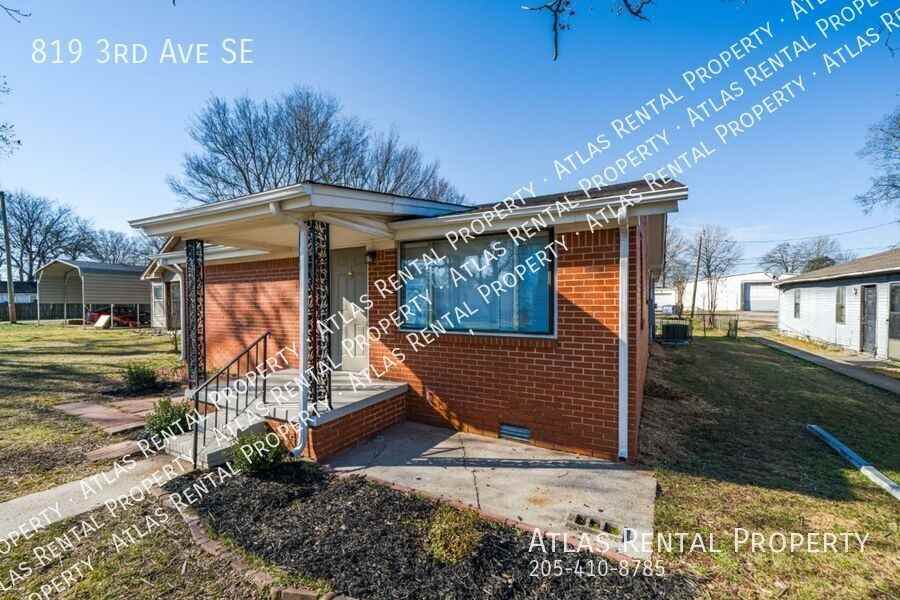 819 3rd Ave Se - Photo 2 of 21