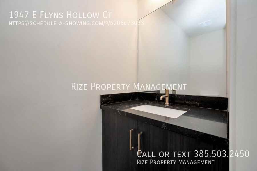 1947 E Flyns Hollow Ct - Photo 6 of 21