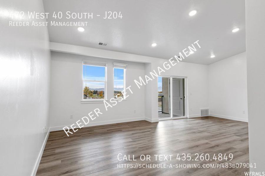 472 W 40 S #J204 - Photo 4 of 14