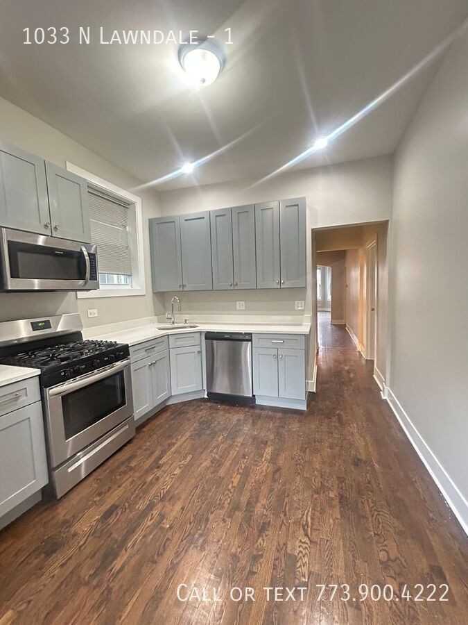 1033 N Lawndale Ave #1 - Photo 4 of 10