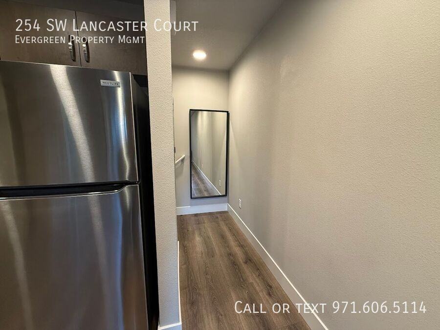 254 Sw Lancaster Ct - Photo 5 of 19