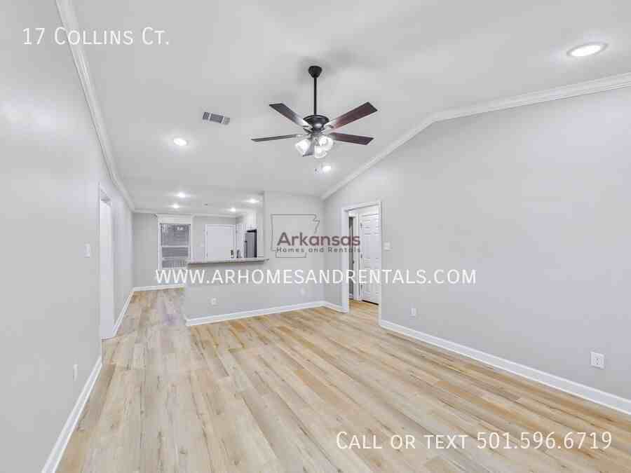 17 Collins Ct - Photo 2 of 12