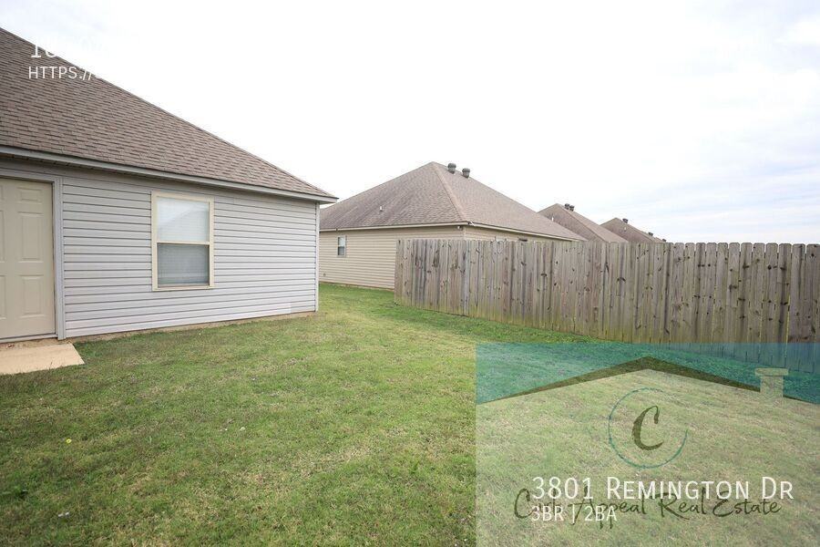 3801 Remington Dr - Photo 3 of 14