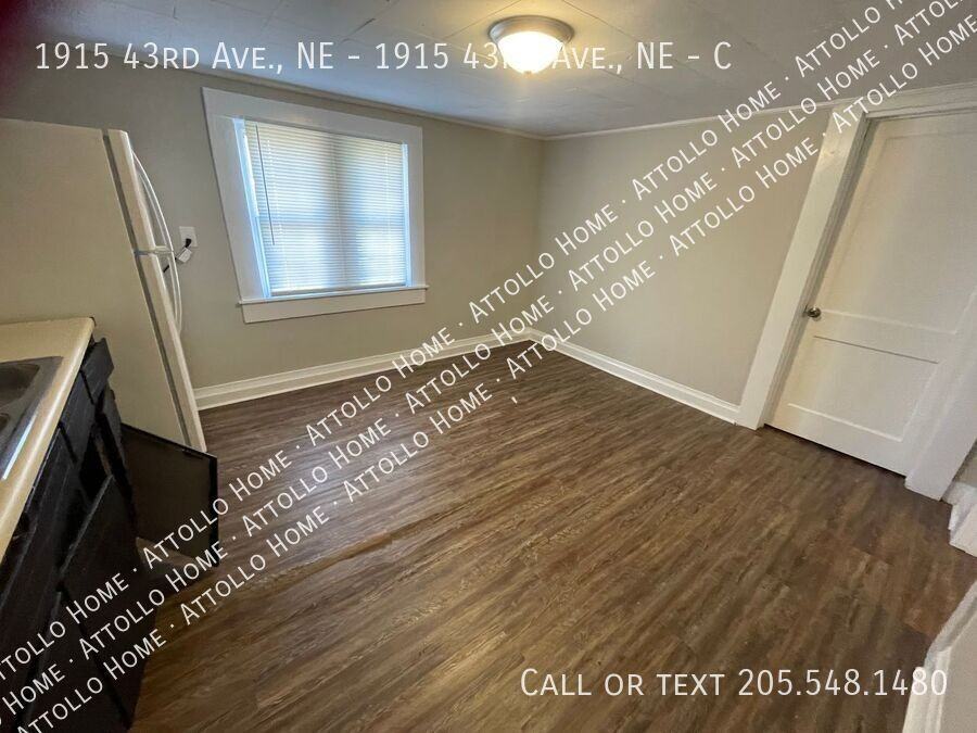 1915 43rd Ave., NE - 1915 43rd Ave., NE #C - Photo 6 of 9