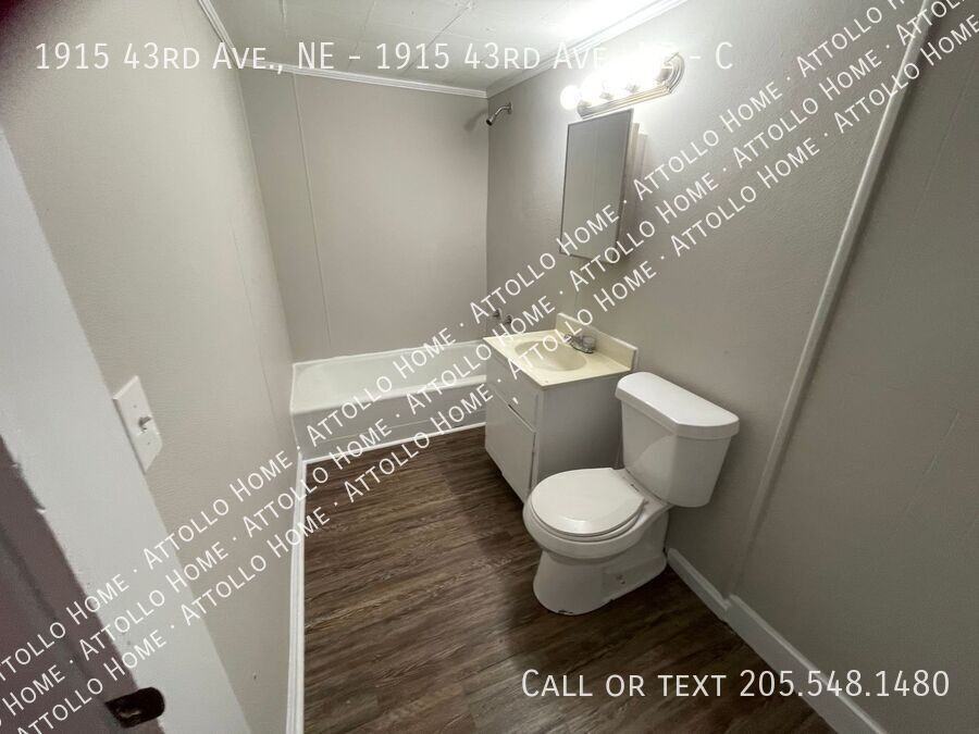 1915 43rd Ave., NE - 1915 43rd Ave., NE #C - Photo 7 of 9