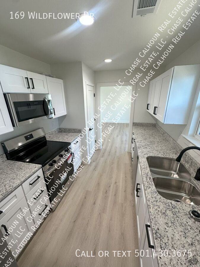 169 Wildflower Dr - Photo 2 of 15