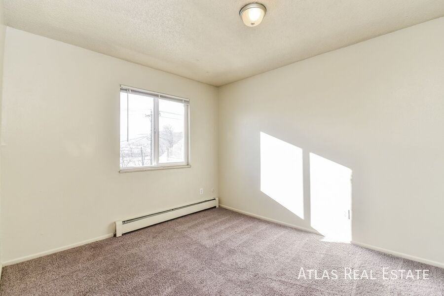 1931 Henderson Ave #2 - Photo 7 of 16