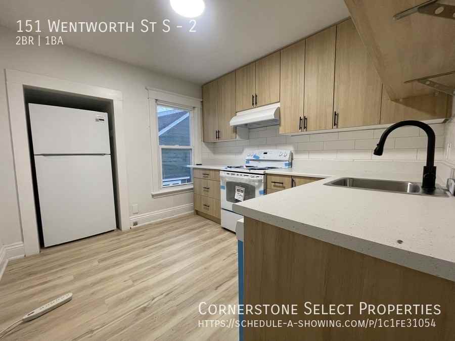 151 Wentworth St S #2 - Photo 6 of 15