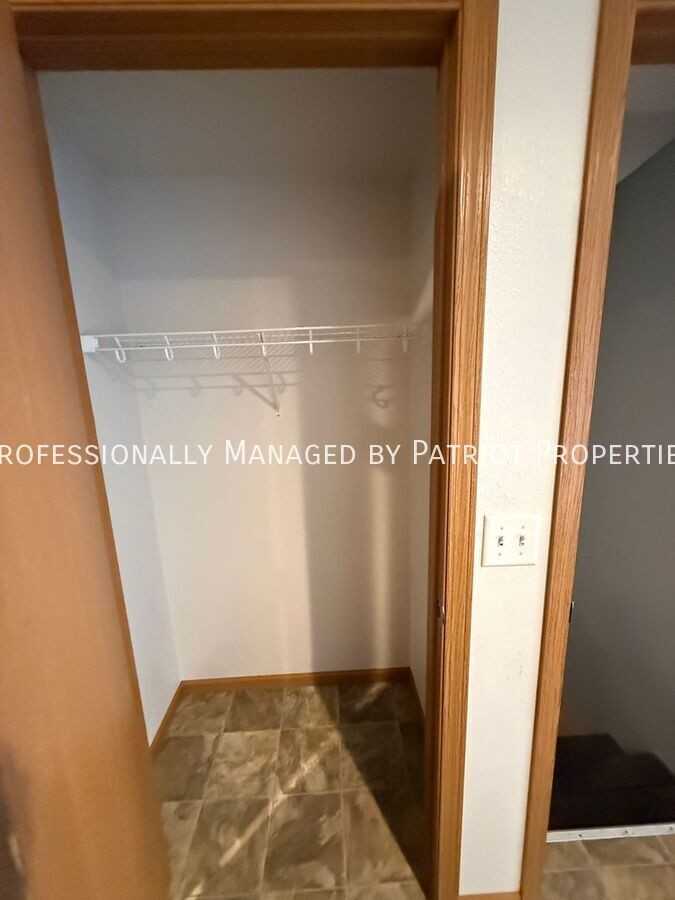 819 Hawkeye Dr - Photo 5 of 25