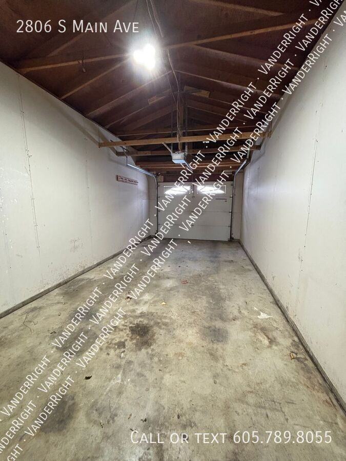 2806 S Main Ave - Photo 7 of 27