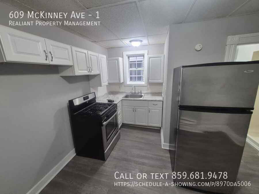 609 Mckinney Ave #1 - Photo 3 of 10