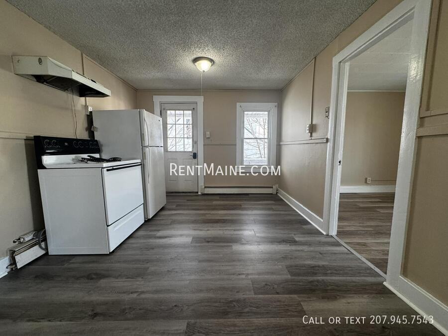 172 College Ave #6 - Photo 3 of 9