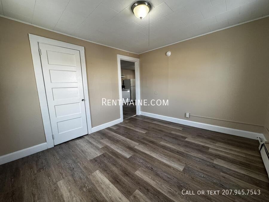 172 College Ave #6 - Photo 5 of 9