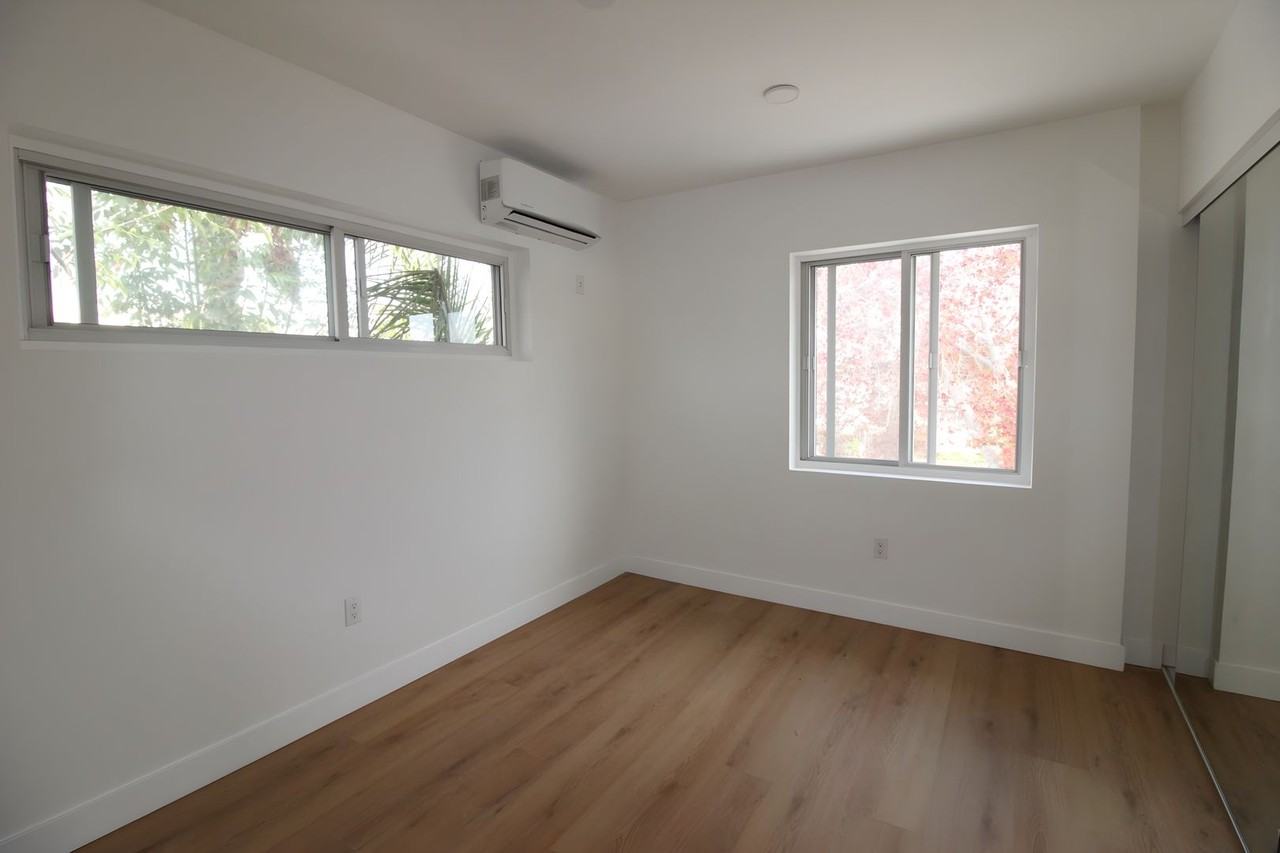 9007-11 Ramsgate Ave. - Photo 6 of 8