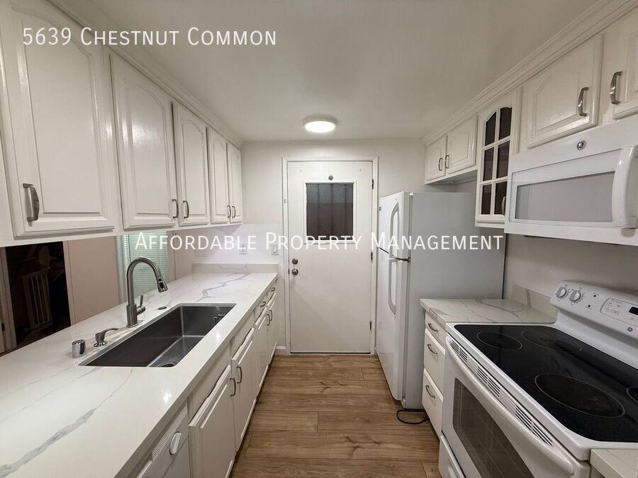 5639 Chestnut Cmn - Photo 7 of 20