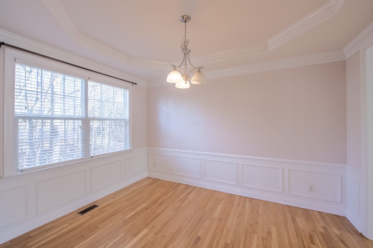 5713 Catskill Ct - Photo 4 of 17