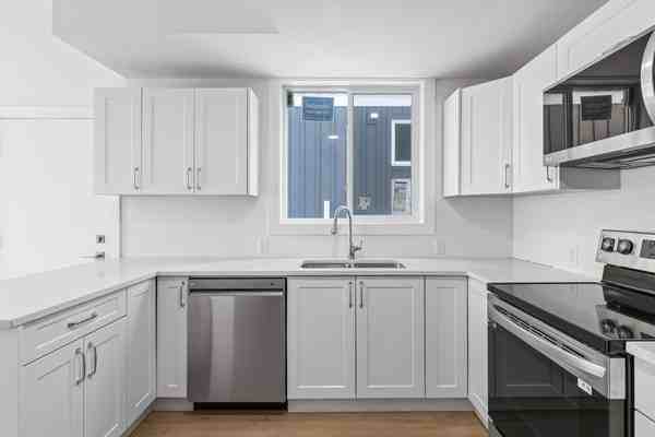 3588 Silver Way - Photo 5 of 9