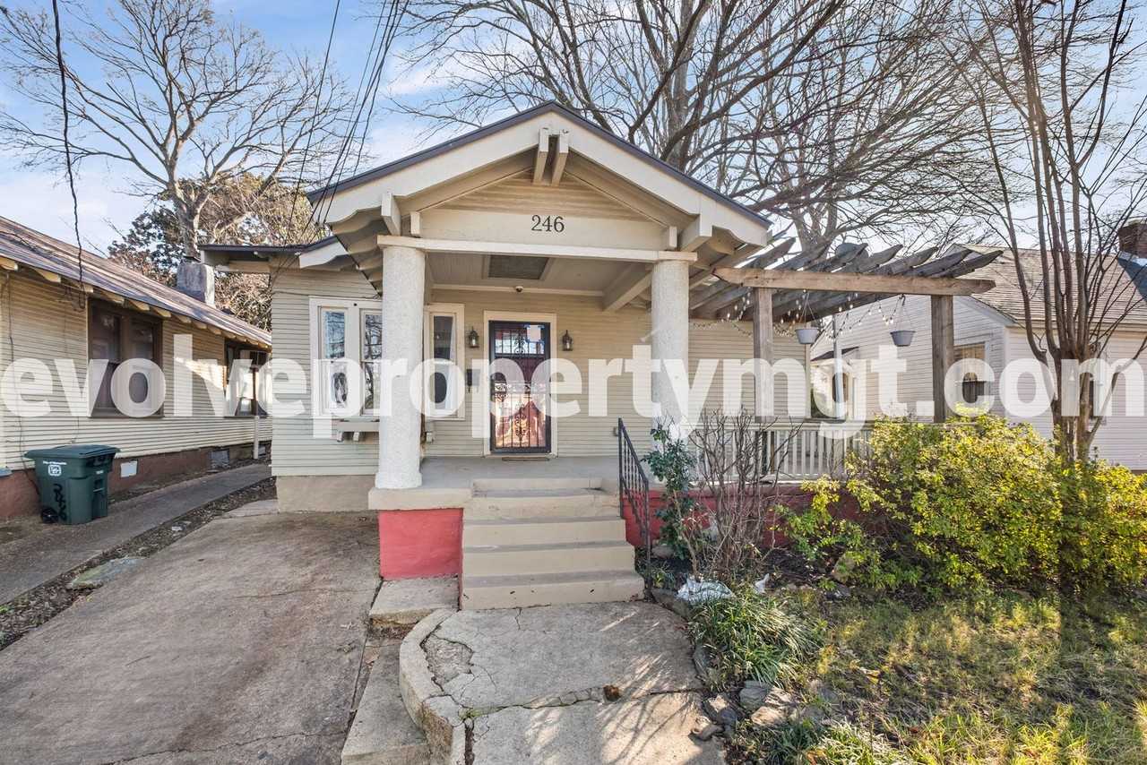 246 N Watkins St - Photo 2 of 19