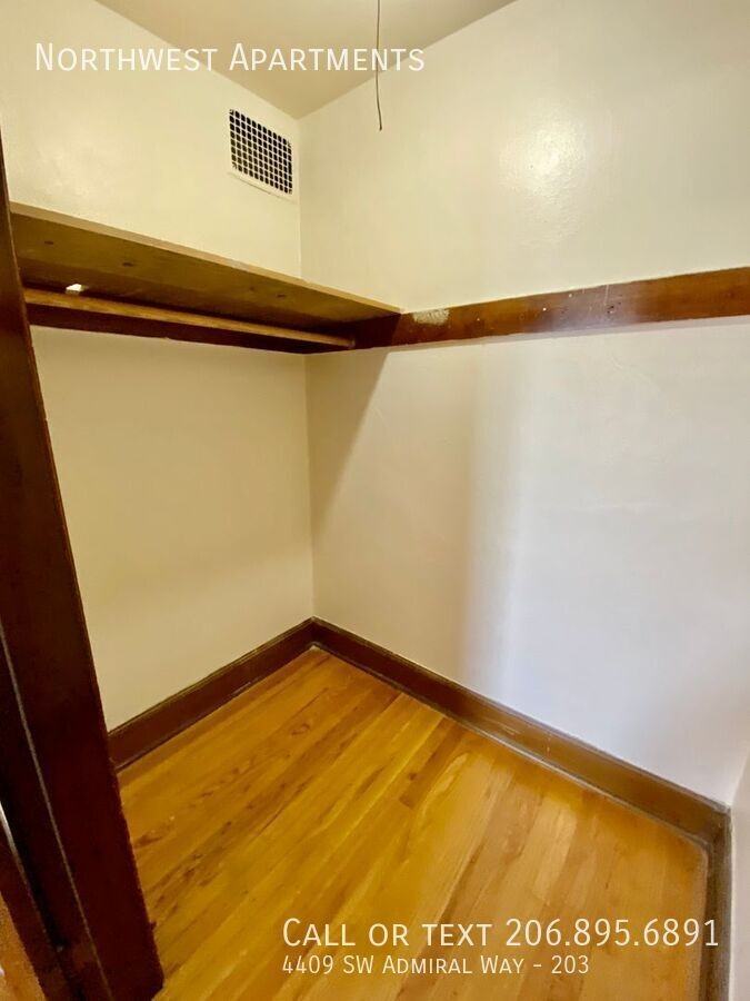 4409 Sw Admiral Way #203 - Photo 5 of 35