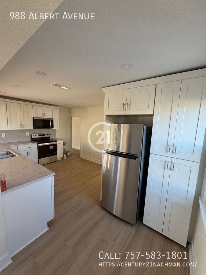 988 Albert Ave - Photo 2 of 18