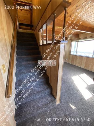 2000 Pioneer Way - Photo 7 of 26