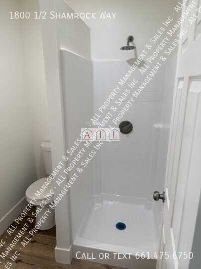 1800 1/2 Shamrock Way - Photo 6 of 16