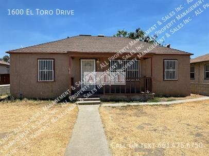 1600 El Toro Dr