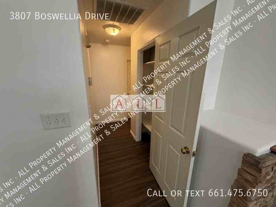 3807 Boswellia Dr - Photo 5 of 18