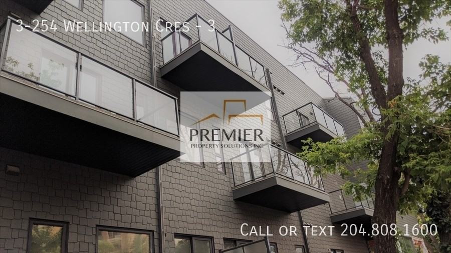 254 3-254 Wellington Cres #3 - Photo 4 of 4