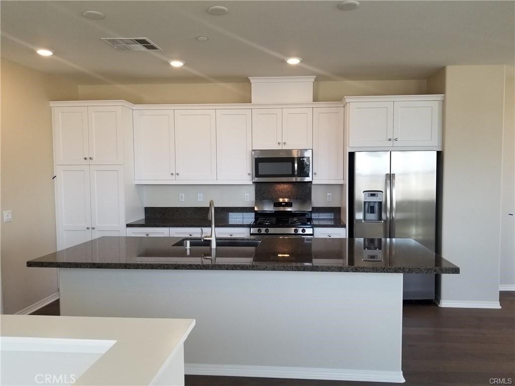 7039 Turin Pl #7039 - Photo 4 of 18