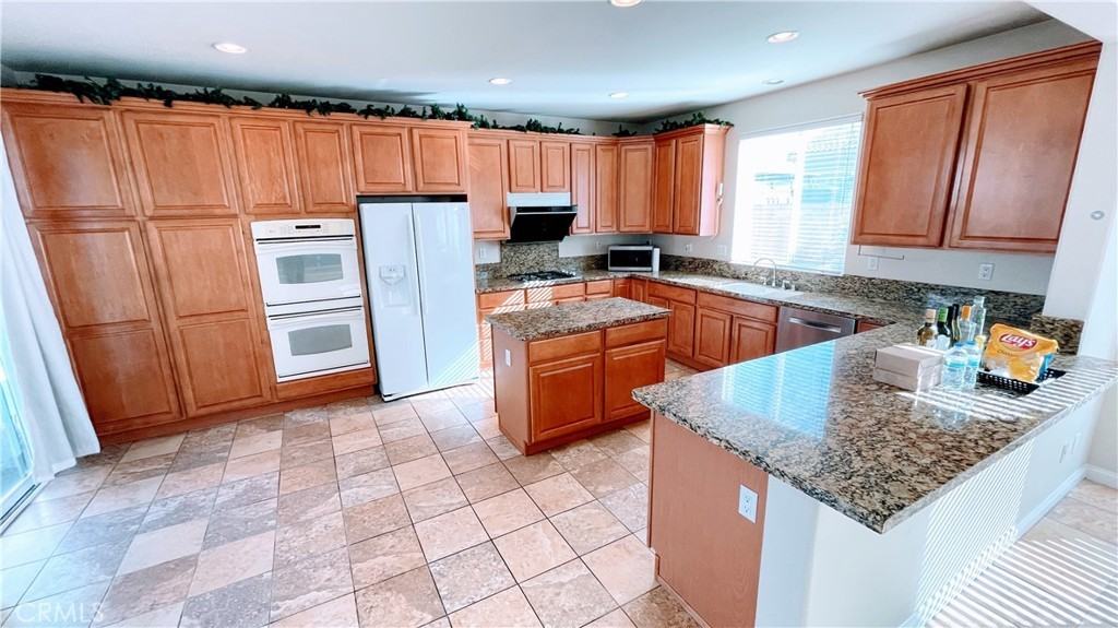 13937 San Aliso Ct #13937 - Photo 3 of 47