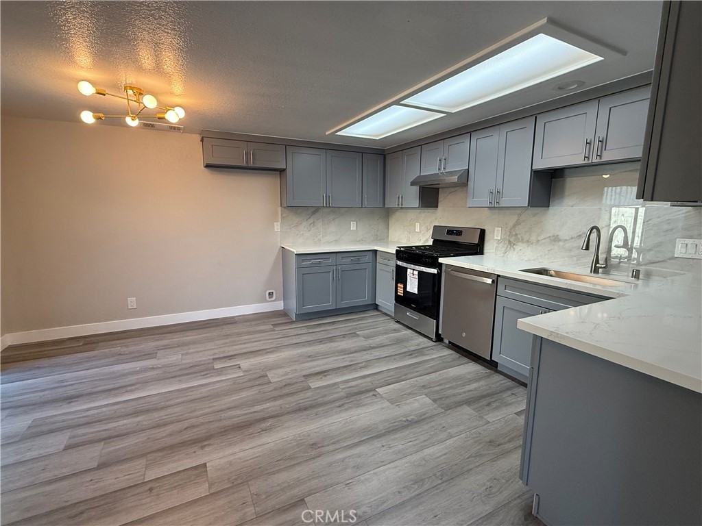 8826 Ramona St #8826 - Photo 6 of 8