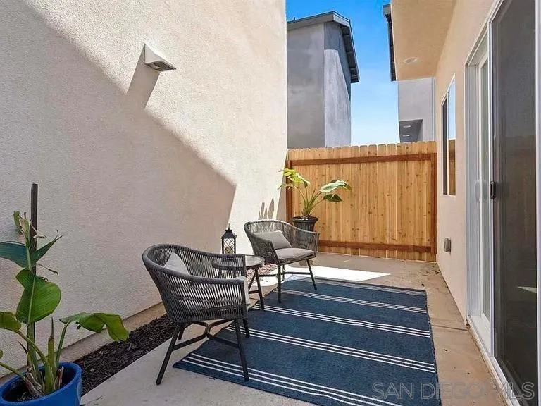 909 Concepcion Ave #909 - Photo 3 of 27