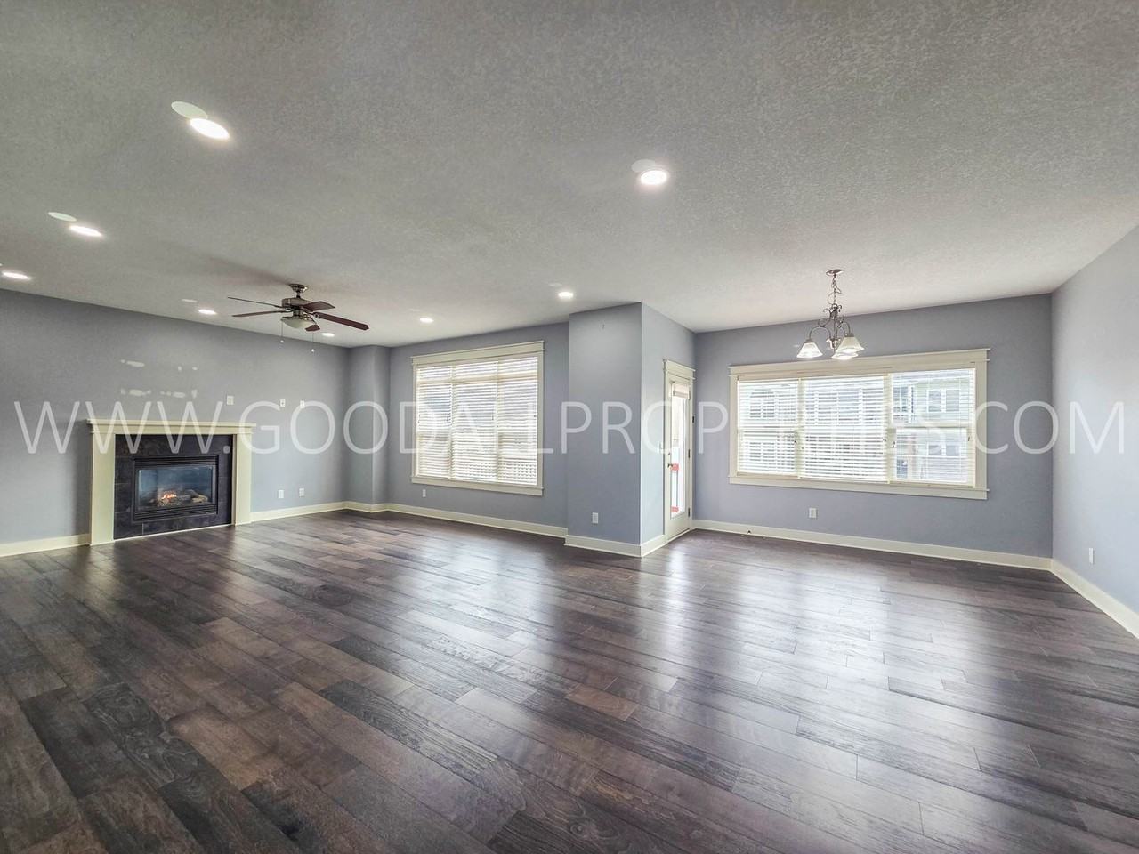 15914 Monroe Ct - Photo 5 of 21