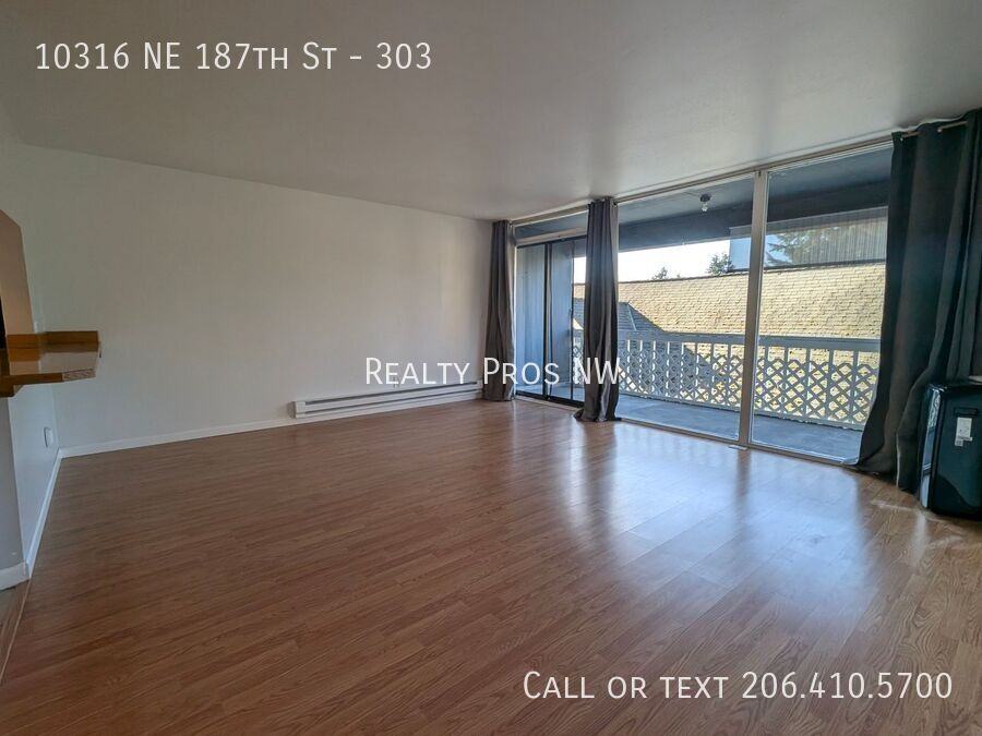 10316 Ne 187th St #303 - Photo 5 of 11