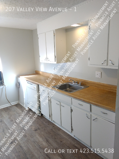 207 Valley View Ave #1 - Photo 2 of 32