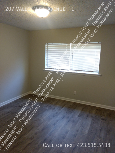207 Valley View Ave #1 - Photo 6 of 32