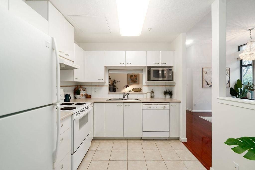 4425 Halifax Street - Photo 7 of 18