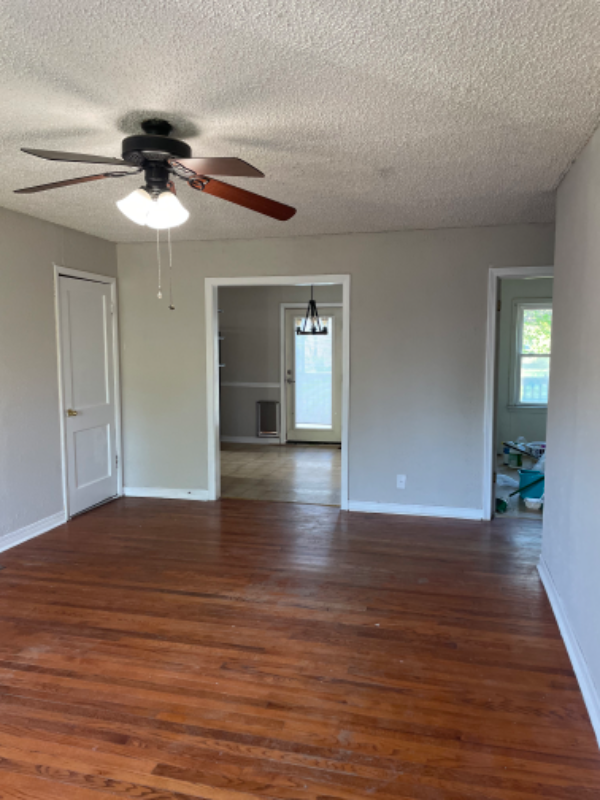 101 E Haddock St - Photo 5 of 20