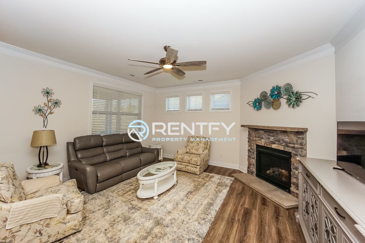 446 Secretariat Dr - Photo 4 of 20