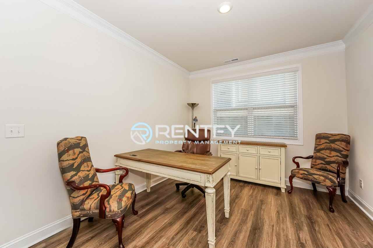 446 Secretariat Dr - Photo 7 of 20