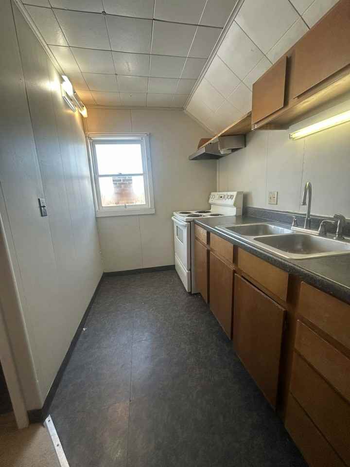 58 Main St, Unit 10 - Photo 4 of 12