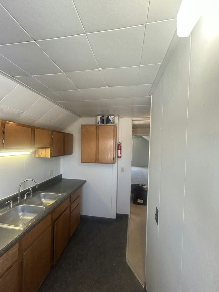 58 Main St, Unit 10 - Photo 5 of 12