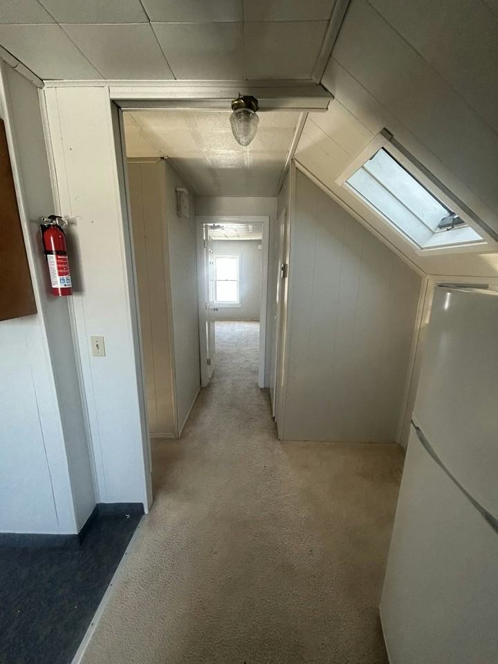 58 Main St, Unit 10 - Photo 7 of 12